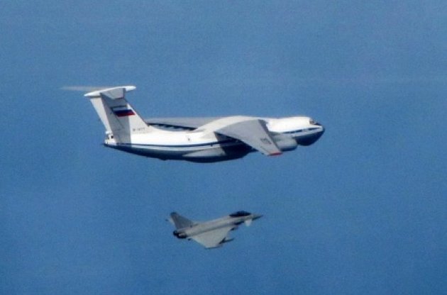 Британские истребители поднялись на перехват самолетов РФ над Балтикой