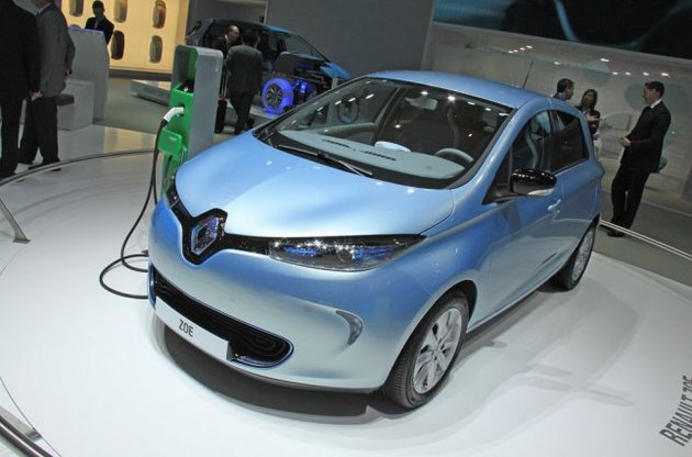 Жителям Германии будут платить за покупку электромобиля до 4 тысяч евро
