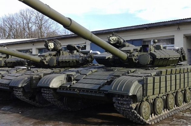 Министры обороны времен Януковича устроили тотальную распродажу военной техники