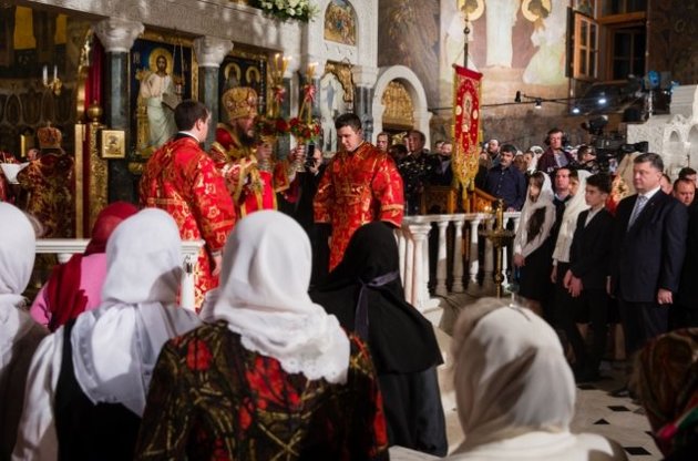 Переважна більшість українців вірять у Бога