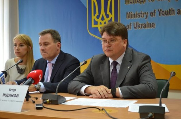 Жданов по телефону поговорил с фейковым президентом WADA