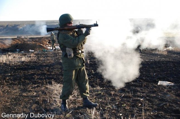 У Новотроицкого боевики трижды открывали огонь по позициям ВСУ из пулеметов и 82 мм минометов