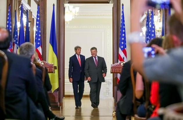 Порошенко хочет получить от Керри подтверждения прежней позиции