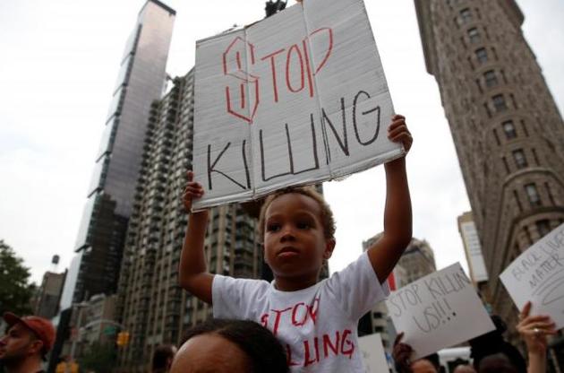 В США протестуют против убийств чернокожих