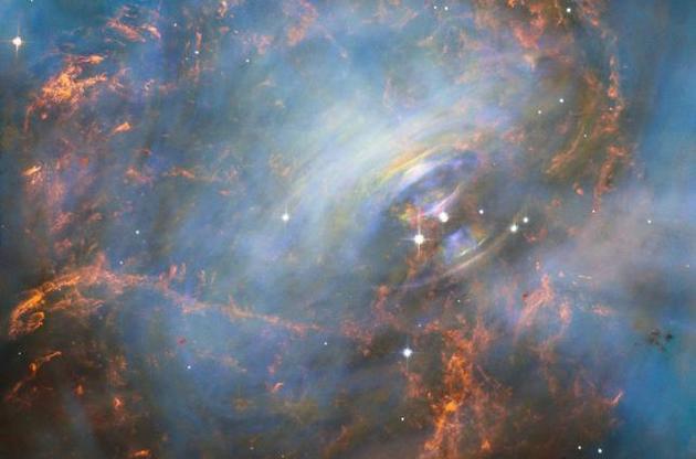 Телескоп "Хаббл" сделал снимок "бьющегося сердца" Крабовидной туманности