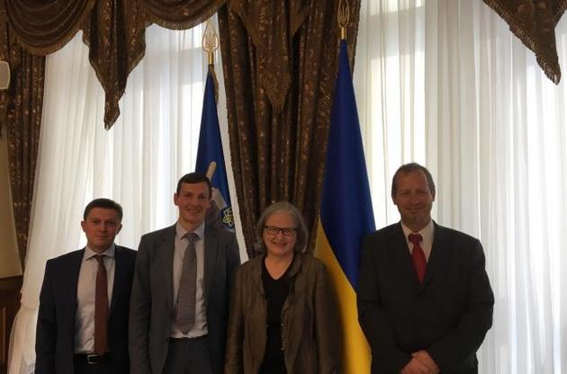 Посол Австрії запропонувала співпрацю з повернення активів "сім'ї" в Україну