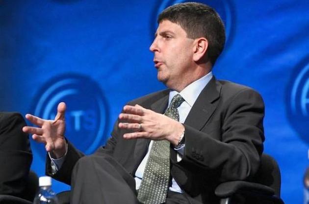 Шефові "Голосу Америки" та "Радіо Свобода" закрили в'їзд до Москви (скоро почнуть глушити)