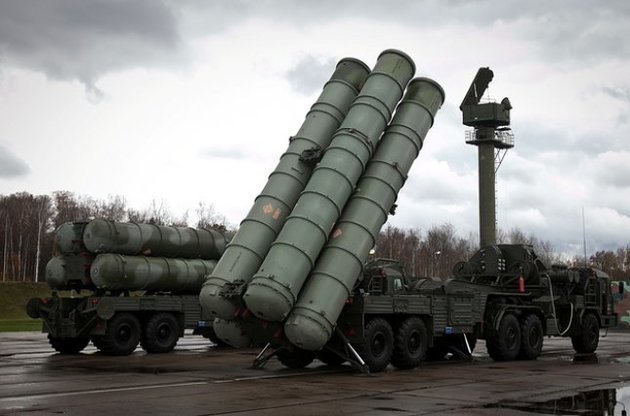 Росія направить в окупований Крим комплект ЗРС С-400