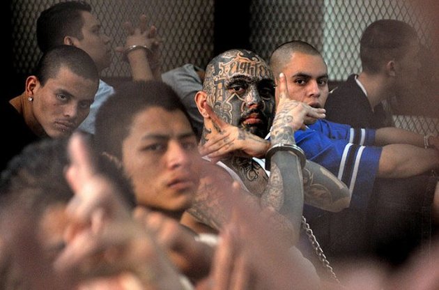 У Гватемалі під час бунту у в'язниці суворого режиму загинули 13 осіб