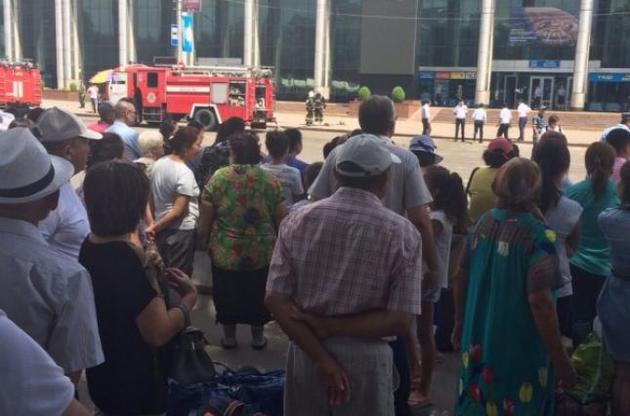 В Казахстане началась полицейская спецоперация, силовики оцепили район в Алматы
