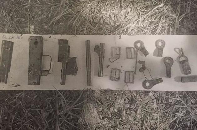 Детали винтовки снайпера из "черной сотни" "Беркута" лежали на дне озера в Голосеевском лесу