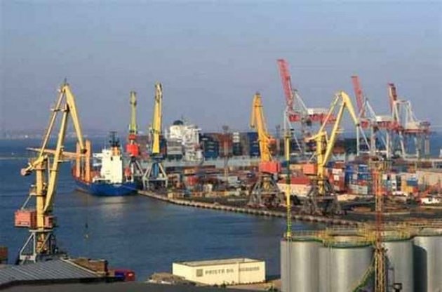 В Ильичевском порту нашли схему, как не отдавать в бюджет 75% прибыли