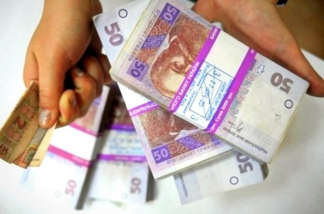 Борг України знову збільшився