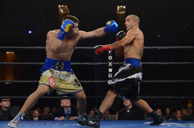 Деревянченко завершил бой во втором раунде