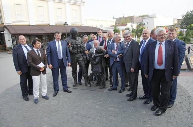 Україна розкритикувала візит французьких депутатів у Крим