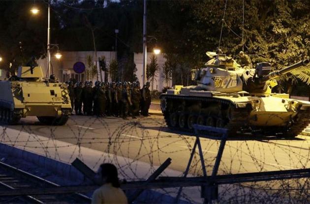 Турецкая армия назвала количество военной техники, которая использовалась при попытке переворота