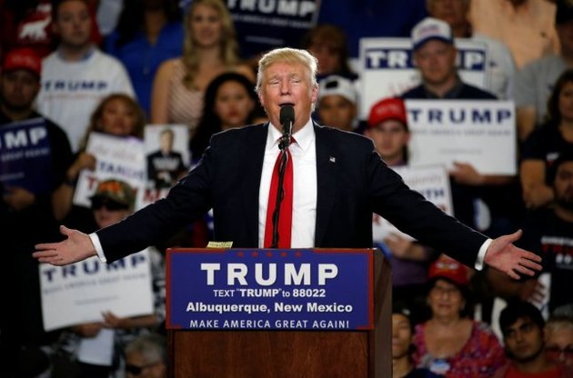 Трамп смог устроить несколько скандалов только за выходные.