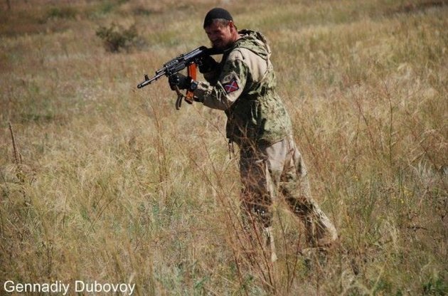В окупованому Кіровську невідомі обстріляли машини бойовиків – розвідка