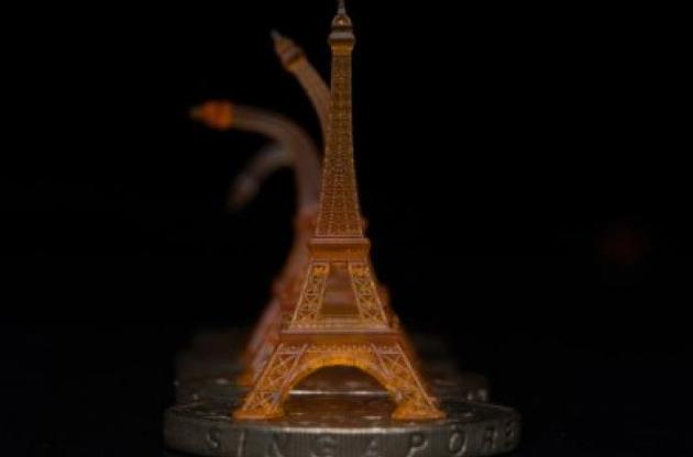 Дослідники створили мініатюрну копію Ейфелевої вежі