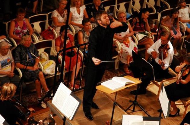 У Києві виступить унікальний оркестр під керівництвом кращого молодого диригента світу українця Карабиця