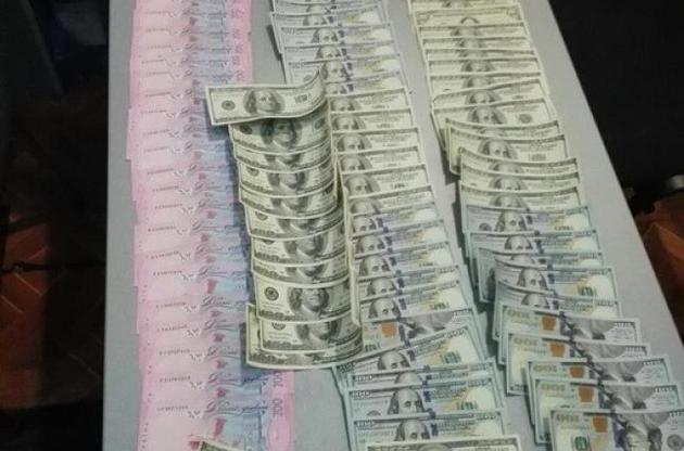 Наркоторговці не змогли спокусити одеського співробітника СБУ хабаром у 20 тис. доларів