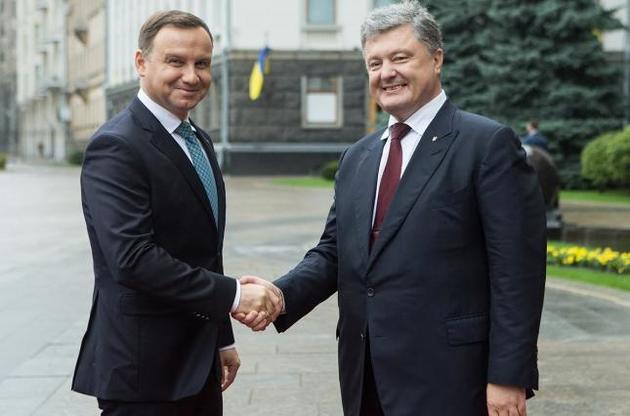 Порошенко настаивает на формуле &quot;прощаем и просим прощения&quot;. Дуда взял время до декабря