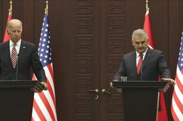 Туреччина ввела свої війська на північ Сирії за згодою і при підтримці США