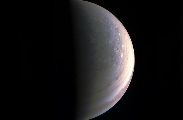 "Юнона" сделала снимок северного полюса Юпитера