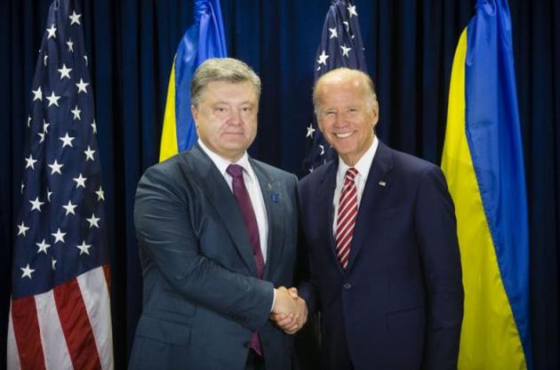 США готові надати Україні кредитні гарантії на 1 мільярд доларів – Порошенко