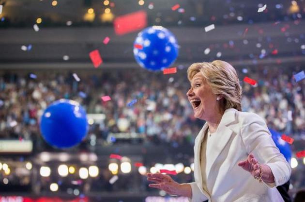 Клінтон під час дебатів мала більш впевнений вигляд.