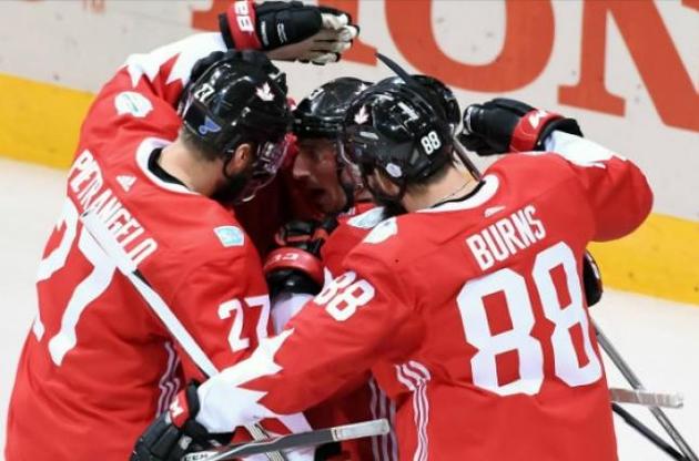 Канада вышла вперед в финале Кубка мира по хоккею