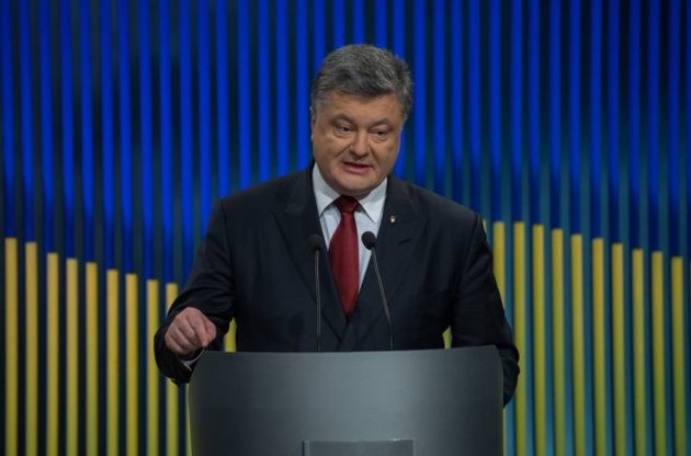 Порошенко сравнил Путина с Гитлером и Сталиным