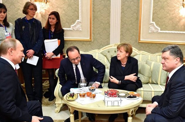 Олланд влаштує телефонну конференцію з Меркель і Путіним для обговорення нормандської зустрічі