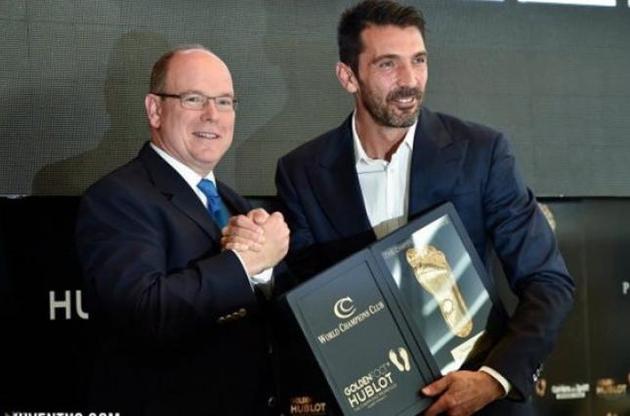 Буффон випередив Роналду та Мессі