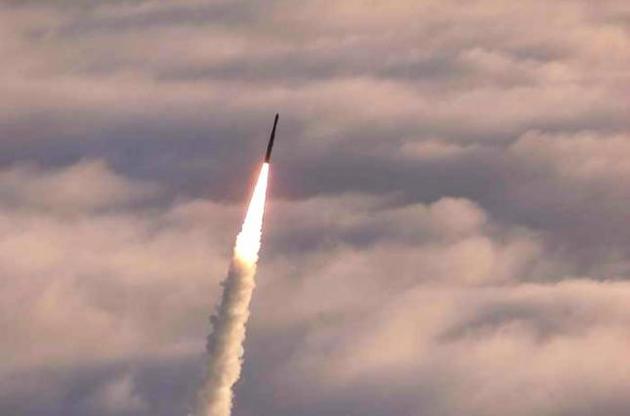 Росія провела три пуски балістичних ракет