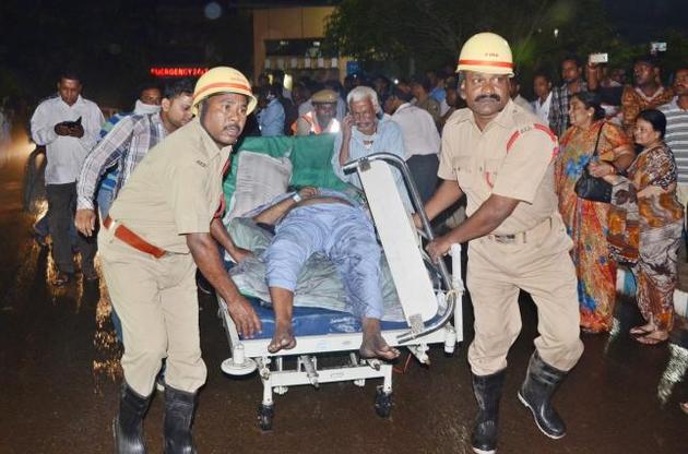 Понад 20 людей загинули під час пожежі в лікарні на сході Індії