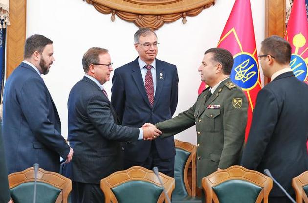 Міністр оборони України розповів конгресменам, чого варті домовленості з Росією