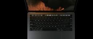 Apple представила новый MacBook Pro с сенсорной панелью на клавиатуре