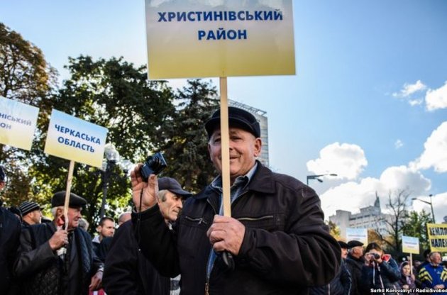 У "тарифних майданів" ноги ростуть з Москви