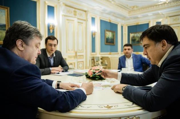 Порошенко прокомментировал заявление об отставке Саакашвили