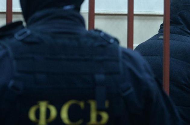 Российский суд арестовал на два месяца трех задержанных в Крыму "диверсантов"-украинцев