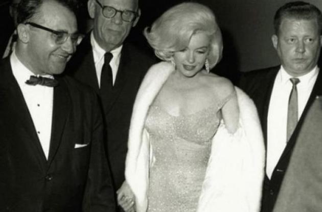 Сукню Мерилін Монро з дня народження Кеннеді продано на аукціоні