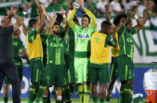 Выжить удалось троим футболистам