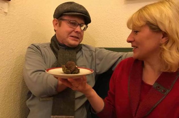 Немецкие врачи работают над восстановлением функций глаз Владимира Жемчугова