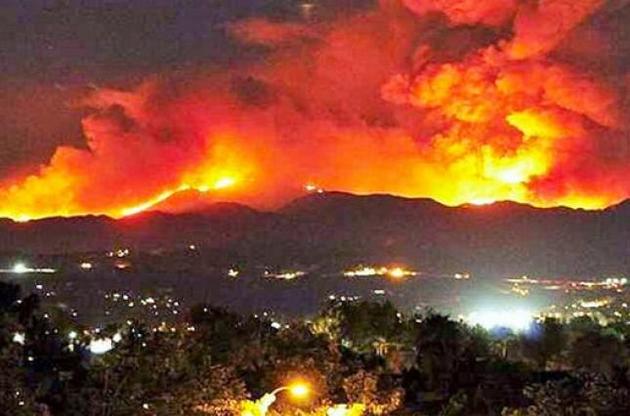 В США лесные пожары унесли жизни 13 человек