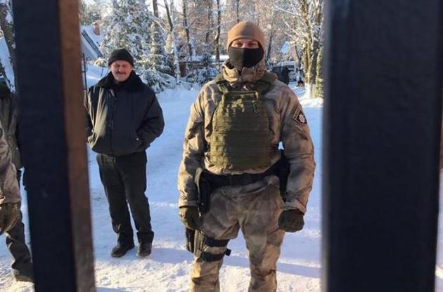 Военная прокуратура проводит обыски у топ-менеджера компании Новинского