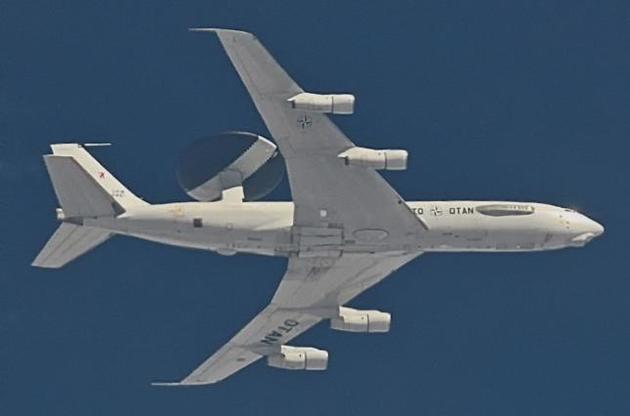 Самолет НАТО Е-3А &quot;АВАКС&quot; наблюдал за стрельбами возле Крыма