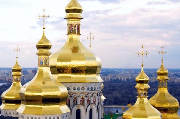 За Единую поместную церковь выступают 44% православных украинцев