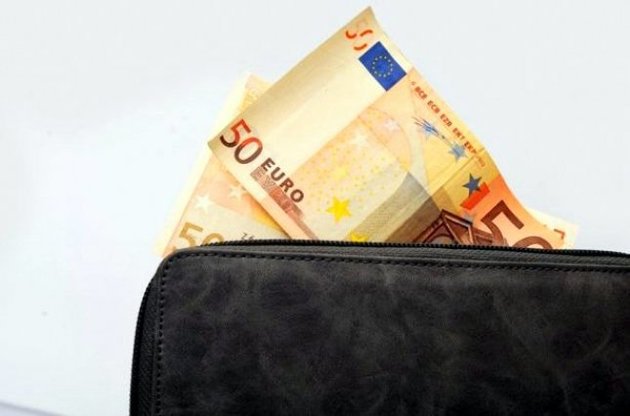 Третина українців очікують покращення від підвищення мінімальної зарплати до 3200 грн