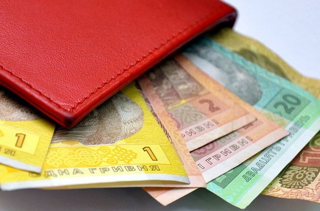 Рада поддержала повышение минимальной зарплаты до 3200 гривень